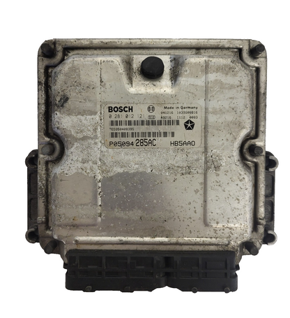 CHRYSLER VOYAGER ECU / 0281012121 / P05094285AC / BOSCH