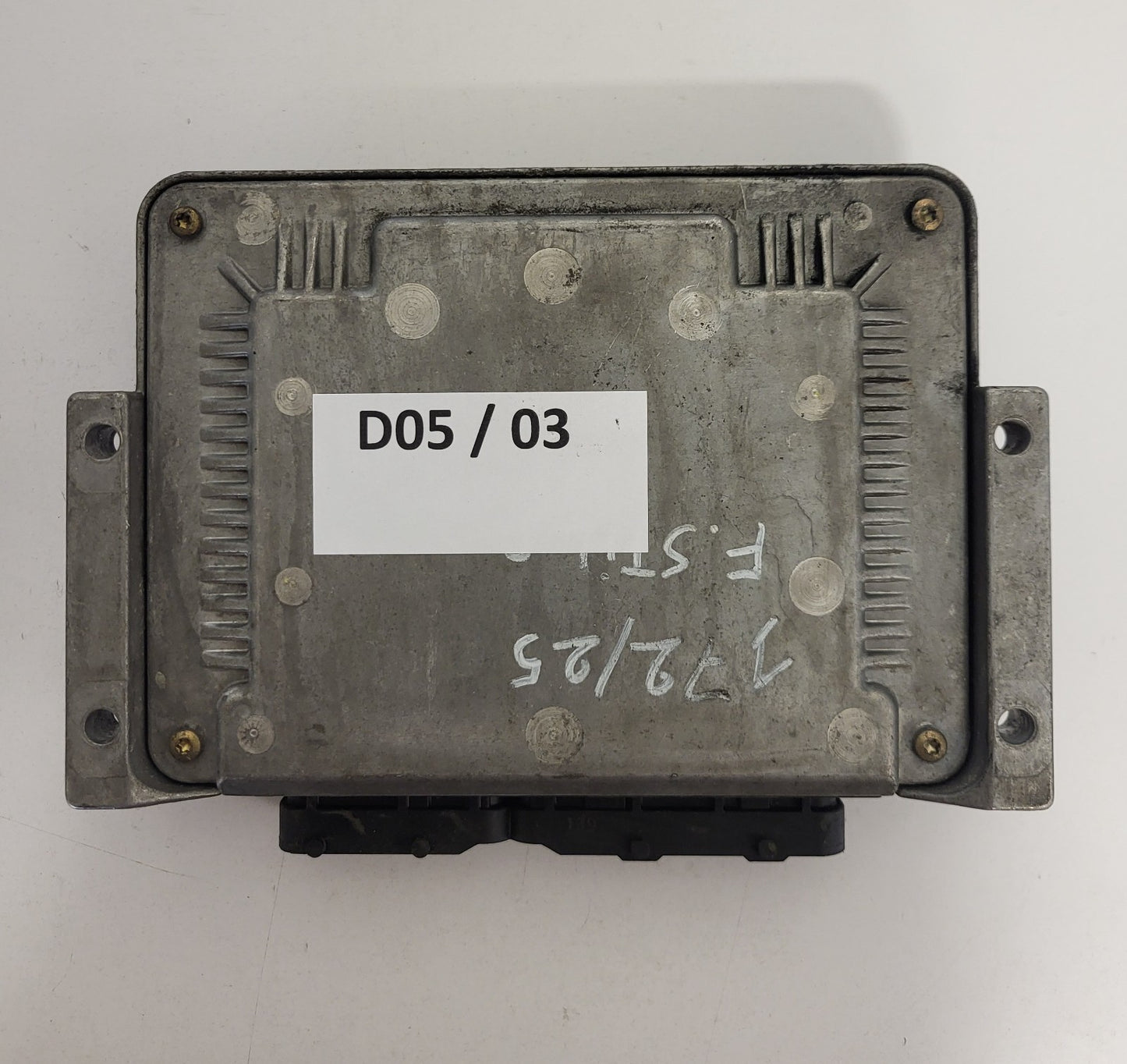 Fiat STILO ECU / 0281010337 / 73502673 /  BOSCH