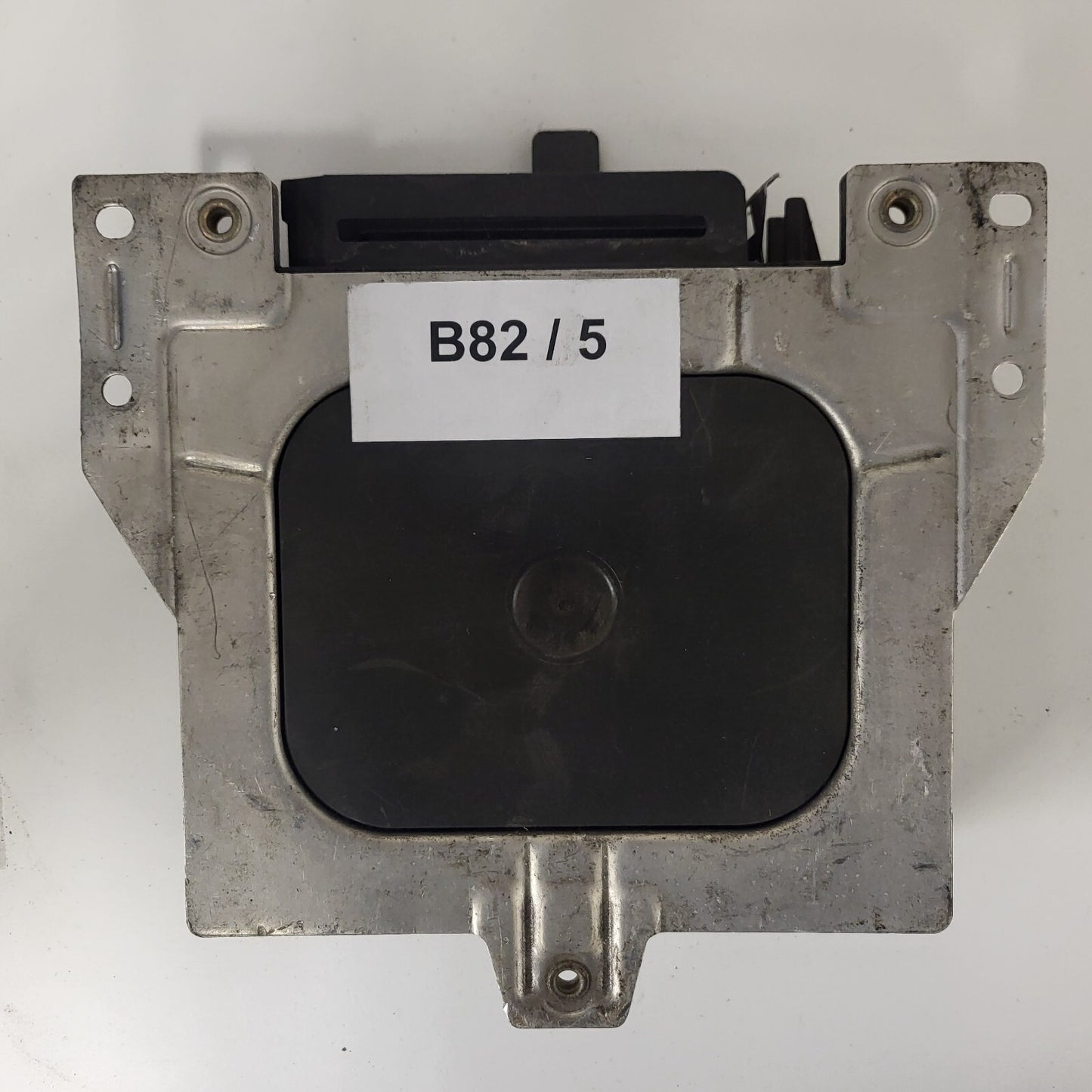 BMW E30 E28 520 320 ECU / 0280001301 / BOSCH-