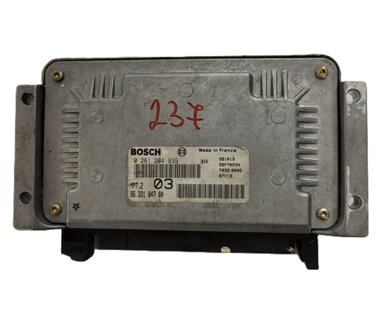 Citroen Xsara 1.6 ECU / 0261204939 / 9633184780 / MP7.2 / BOSCH