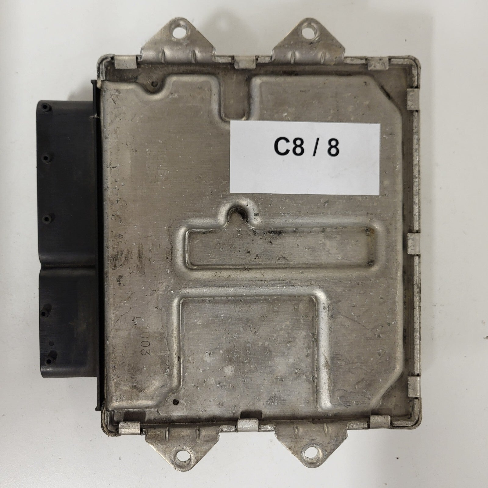 LANCIA YPSILON 75HP / ECU / MJD 8F2.W1 / 51904059 / HW00Y / MAGNETI MARELLI