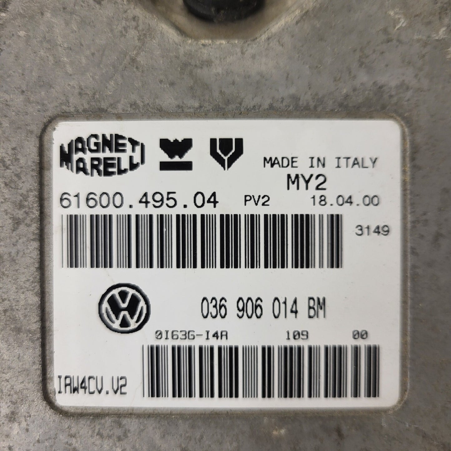 VOLKSWAGEN POLO 6N2 ECU / 036906014BM / IAW 4CV.V2 / 61600.495.04