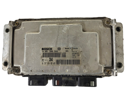 PEUGEOT CITROEN ECU / 0261206942 / 9638783480 / ME7.4.4. / BOSCH