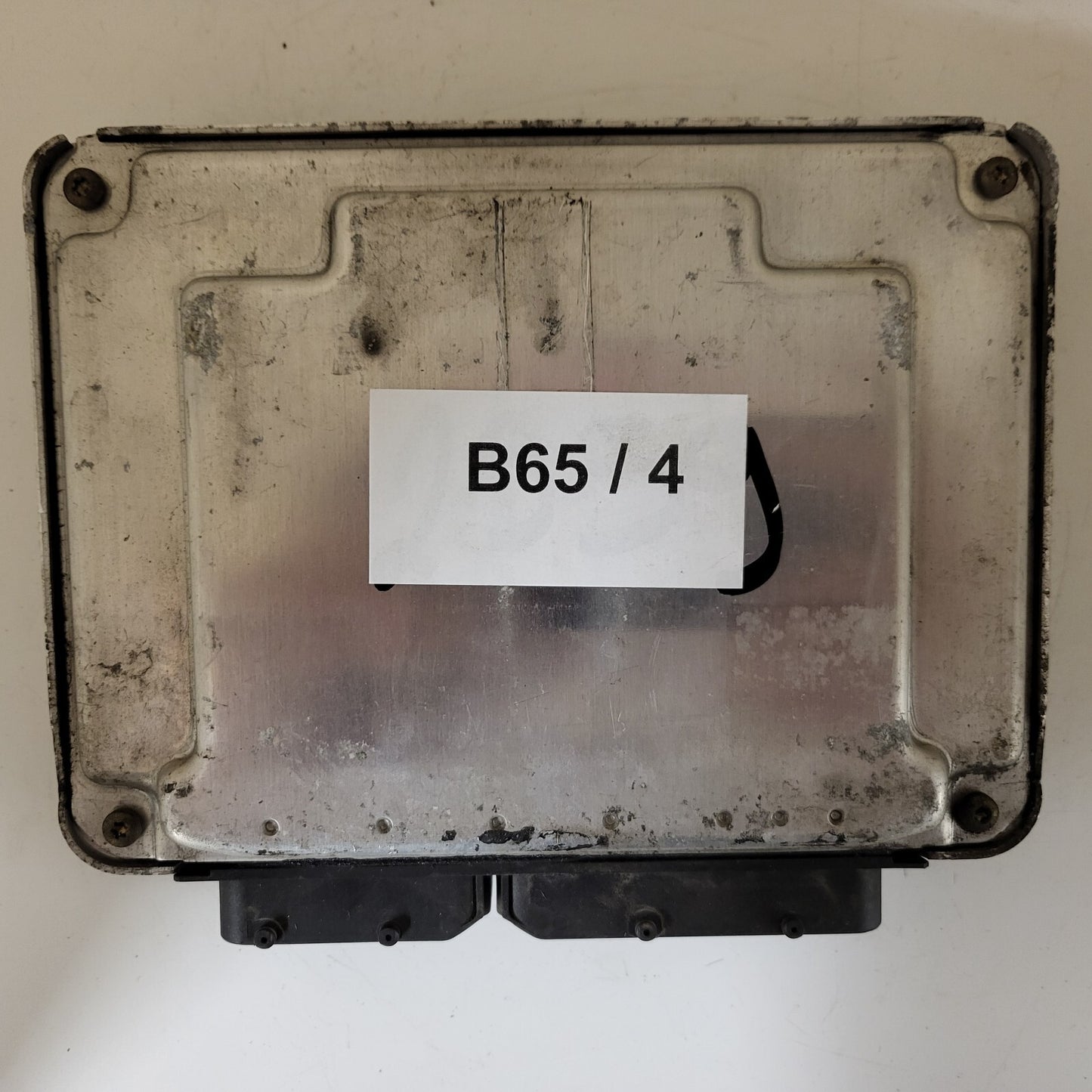 VW GOLF 4 ECU / 038906012L / 0281010112 / BOSCH