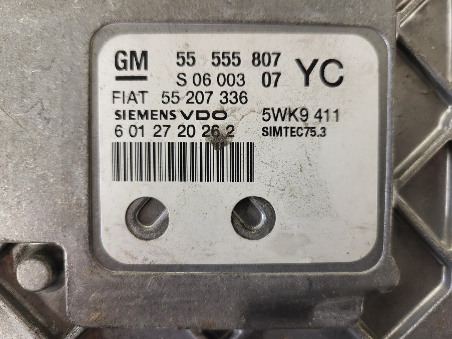 FIAT CROMA 1.8 ECU / 55555807 / 55207336 / SIMTEC 75.3 / YC / SIEMENS