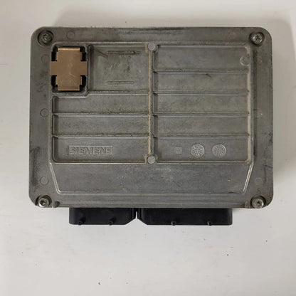 ŠKODA FABIA ECU / 047906033C / 5WP44199 07 / SIEMENS