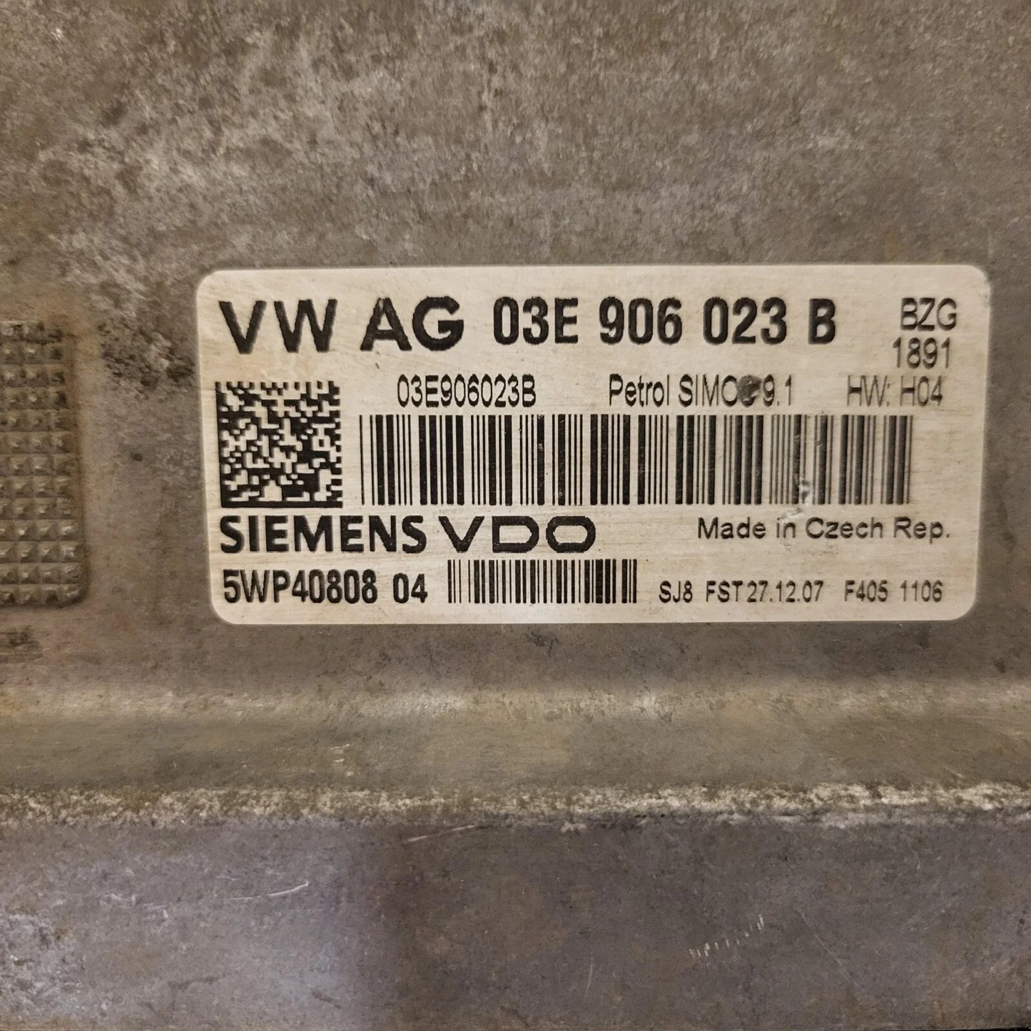 ŠKODA FABIA ECU / 03E906023B / 5WP40808 04 / SIMOS 9.1 / SIEMENS