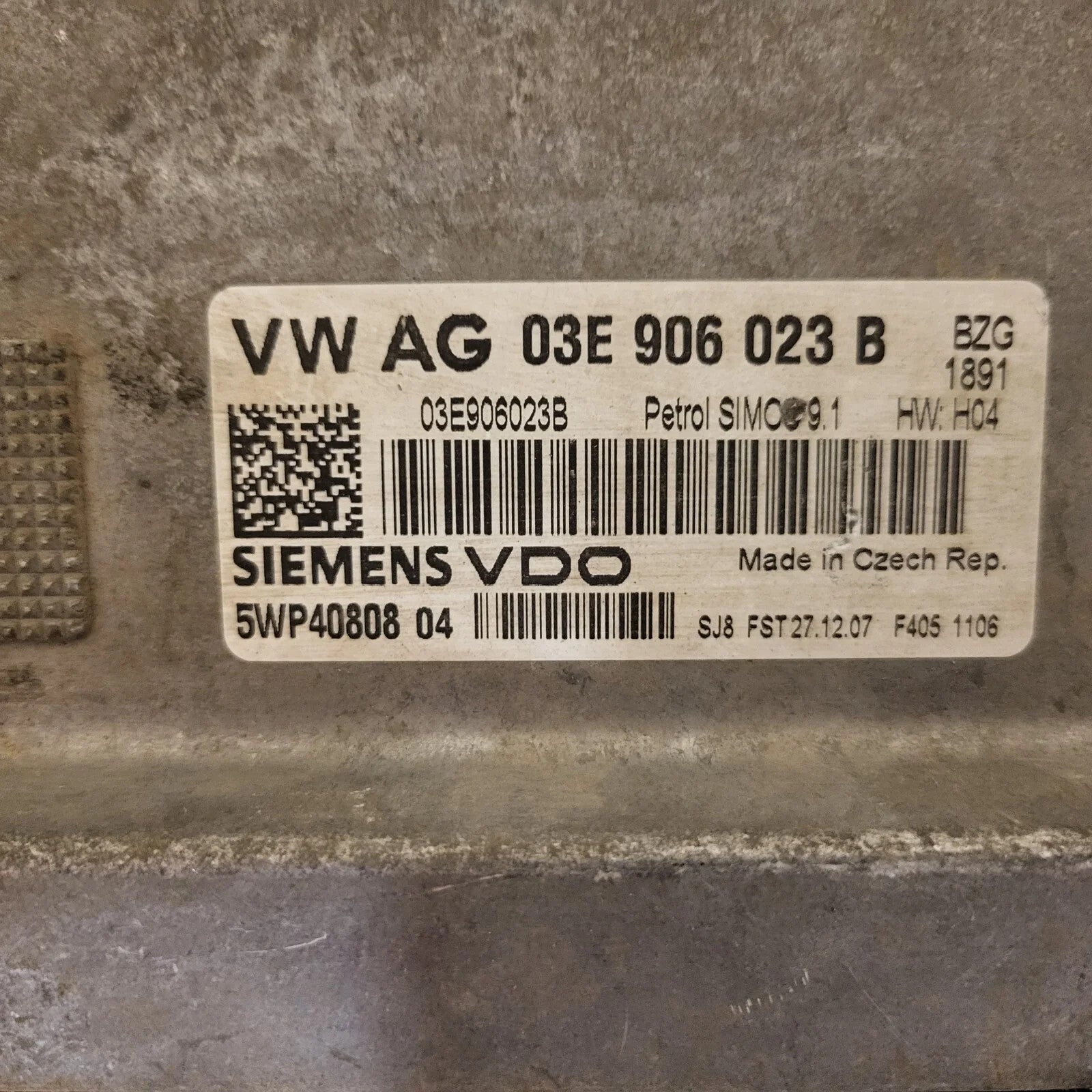 ŠKODA FABIA ECU / 03E906023B / 5WP40808 04 / SIMOS 9.1 / SIEMENS
