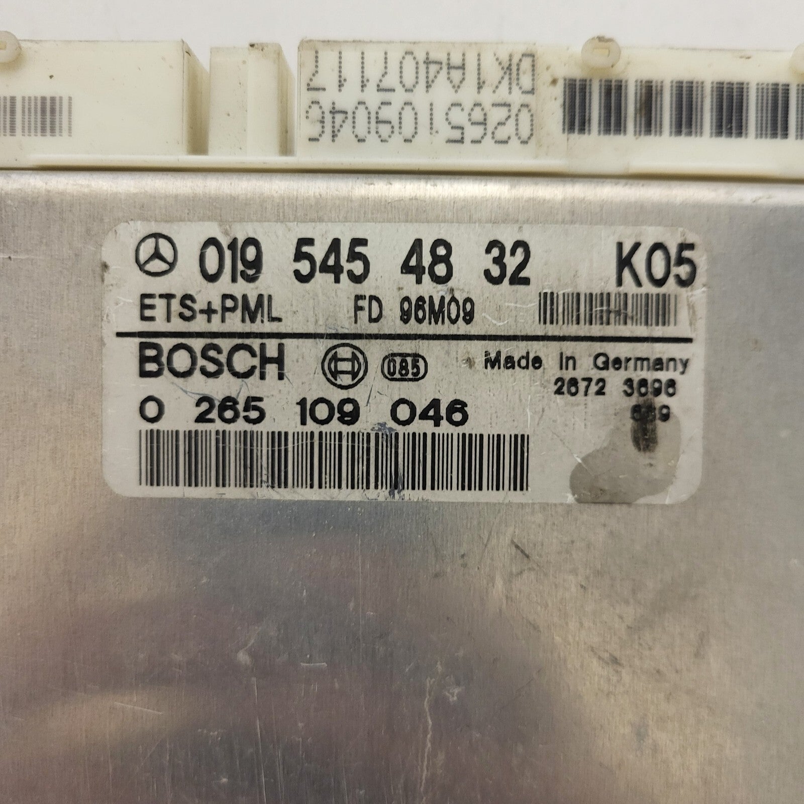 MERCEDES ECU / 0195454832 / 0265109046 / BOSCH