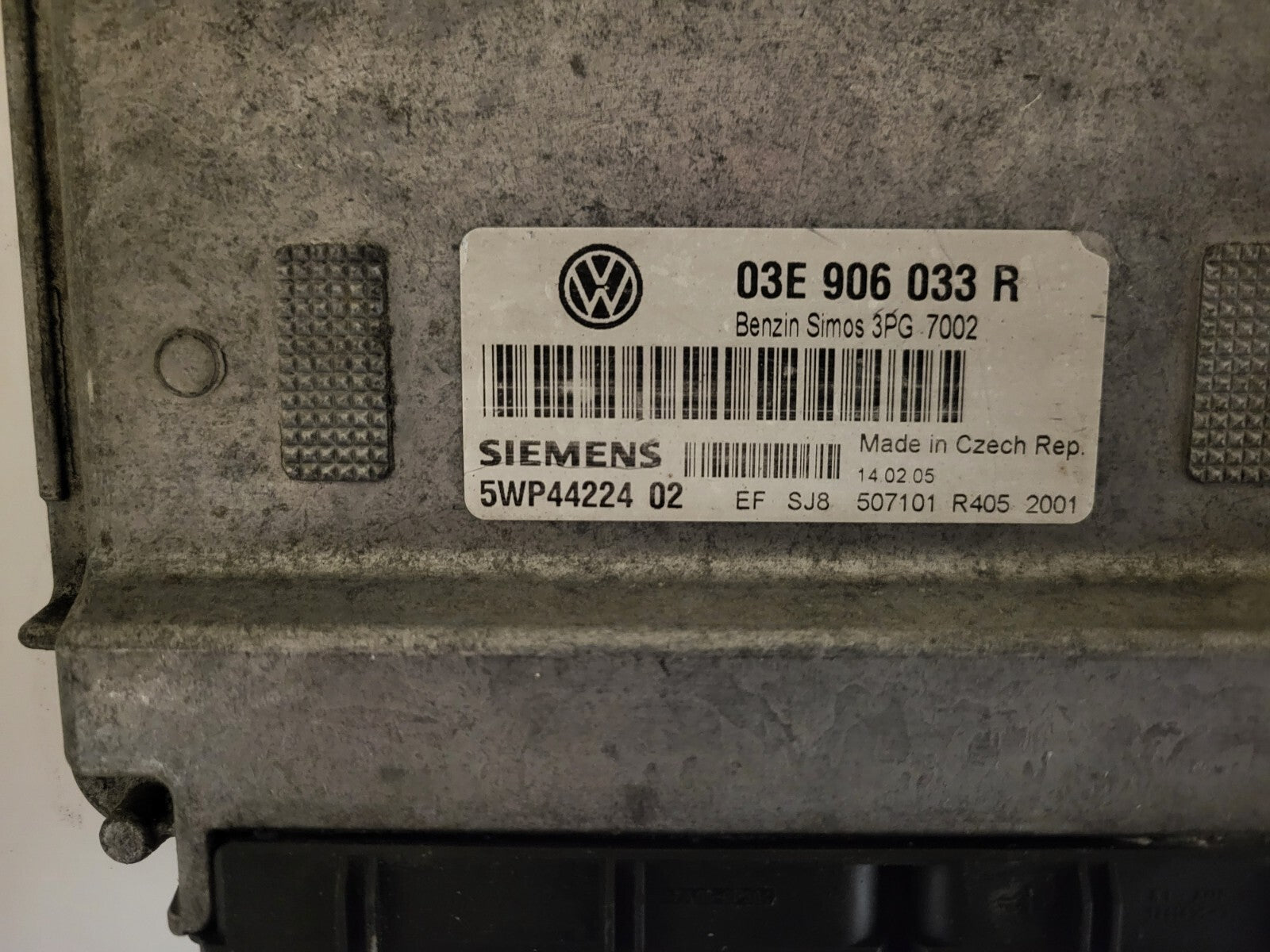VW POLO SEAT IBIZA ECU / 03E906033R / 5WP44224 02 / 3PG 7002 / SIEMENS