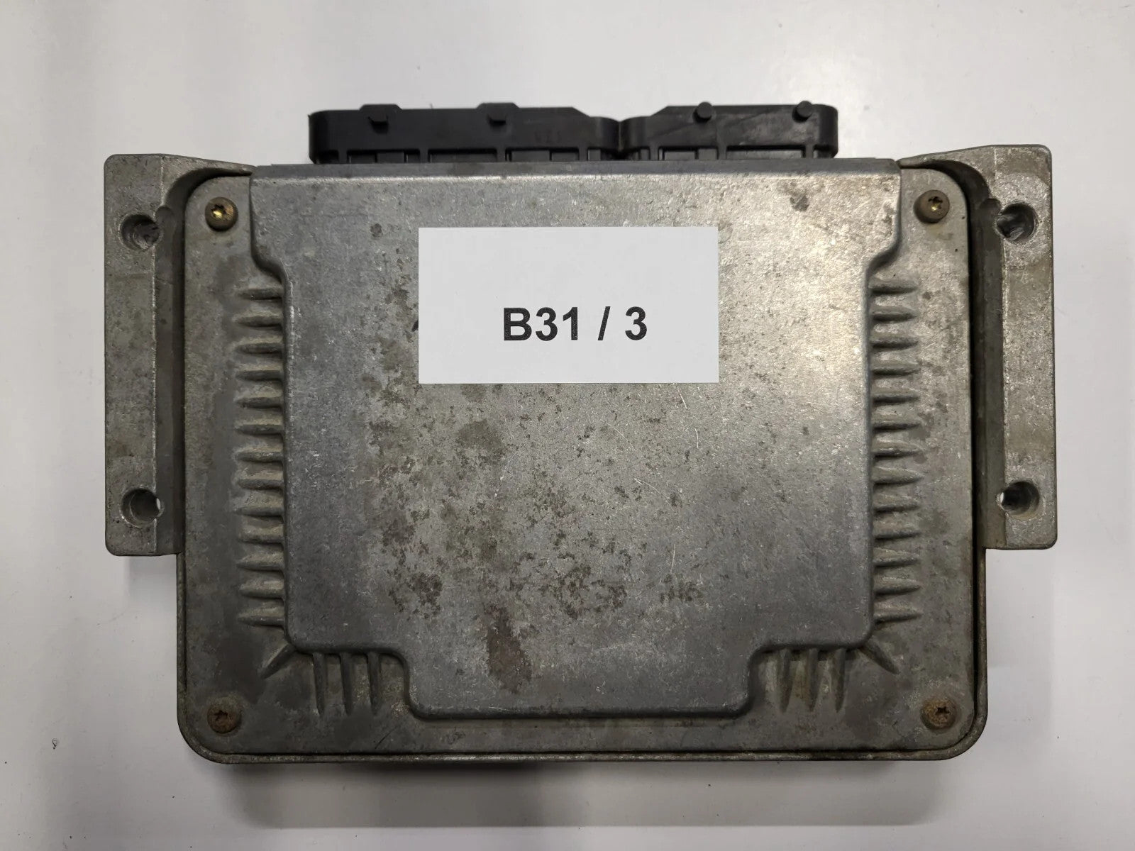 Fiat Stilo 1.9 JTD ECU / 0281010337 / 55182953 / 19242YBA / BOSCH