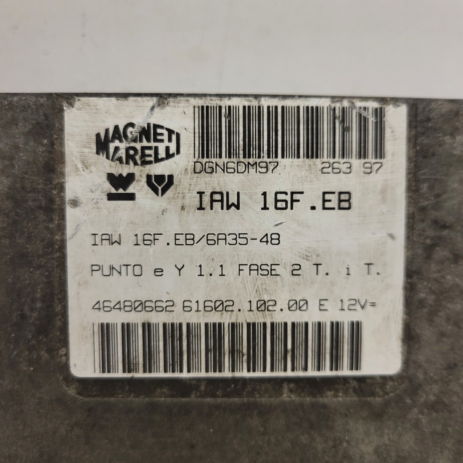 FIAT PUNTO LANCIA Y 1.1 ECU / IAW 16F.EB / 46480662 /  61602.102.00 / MAGNETI MA