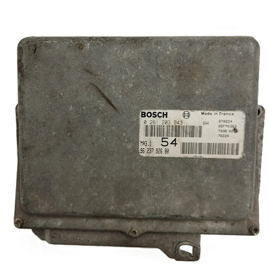 Peugeot 106 Citroen Saxo 1.1 ECU / 0261203736 / 96203998980 / MA3.1 / BOSCH