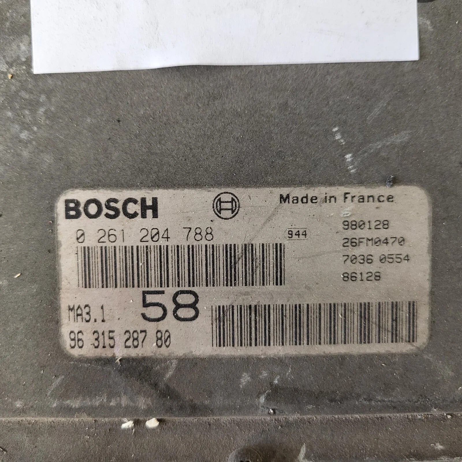 Peugeot Citroen ECU / 0261204788 / 9631528780 / BOSCH
