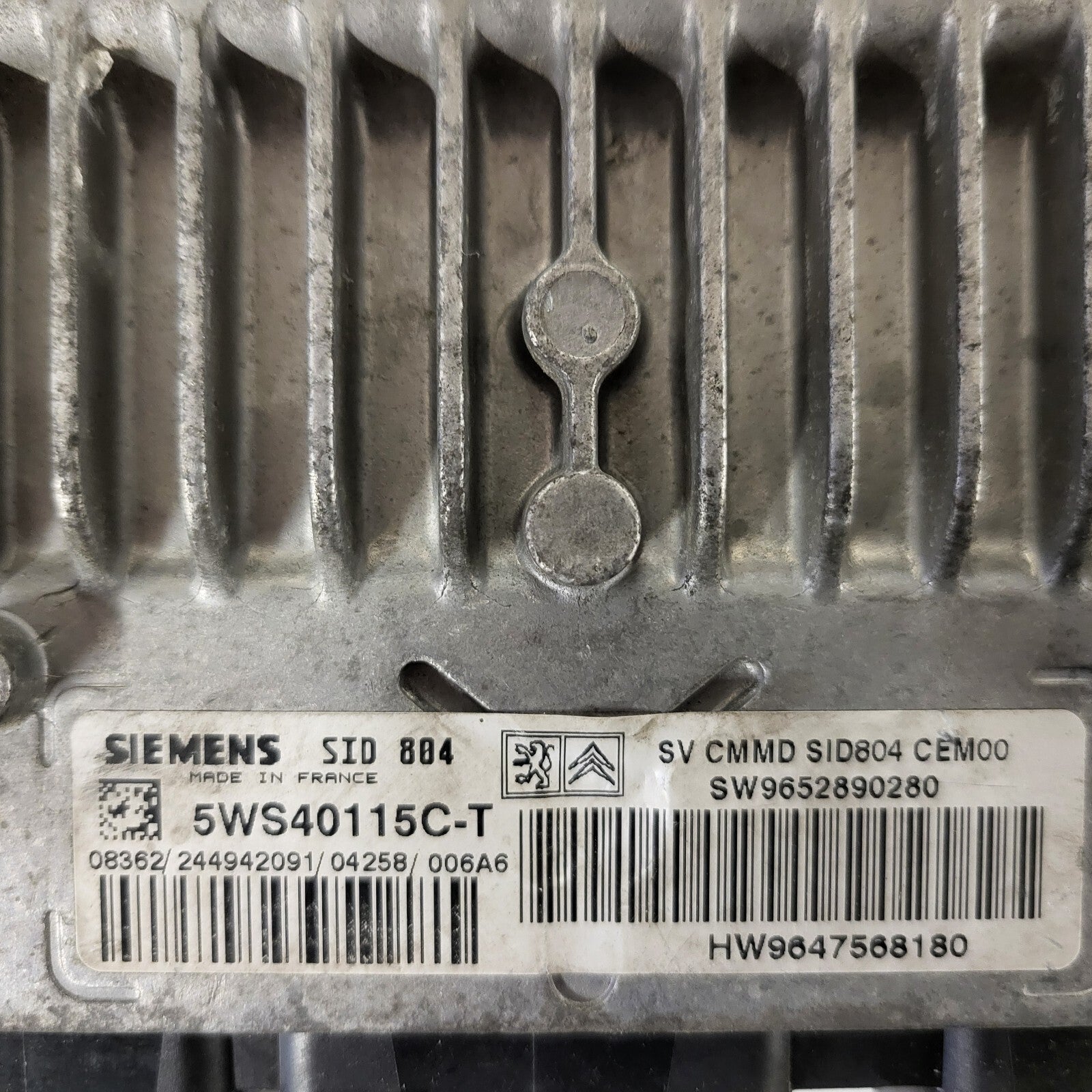 PEUGEOT CITREON ECU / 5WS40115C-T / SW9652890280 / HW9647568180 / SIEMENS