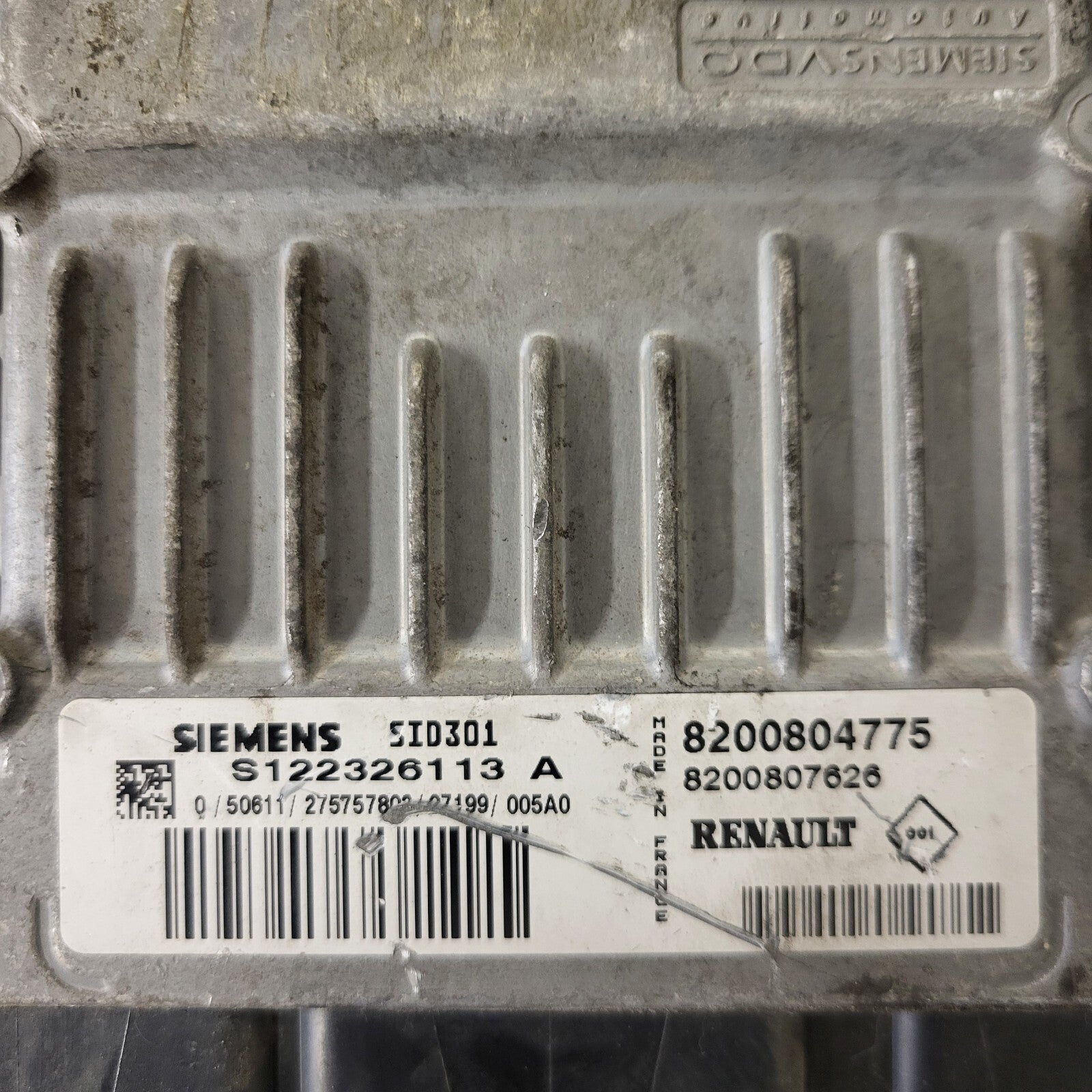 Renault Megane Scenic ECU / S122326113A / 8200804775 / 8200807626 / SID301 / SIE