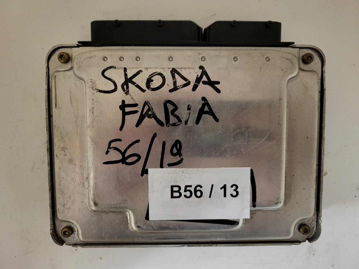 VW ŠKODA ECU / 0281010257 / 038906012CE / EDC15VM+ / BOSCH