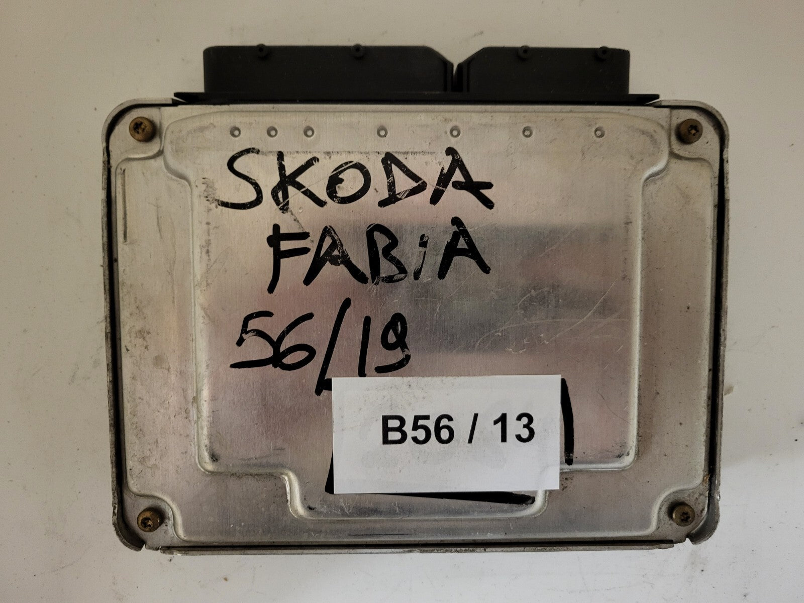 VW ŠKODA ECU / 0281010257 / 038906012CE / EDC15VM+ / BOSCH