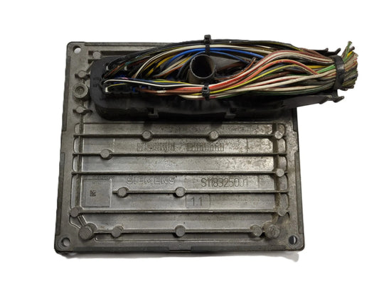 Ford ECU / S118107004D / 3S61-12A650-CB / 1PDB / SIM22 / J38AC / SIEMENS