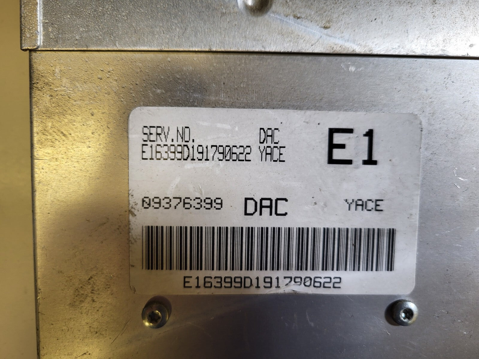 DAEWOO NUBIRA ECU / 09376399 / YACE /