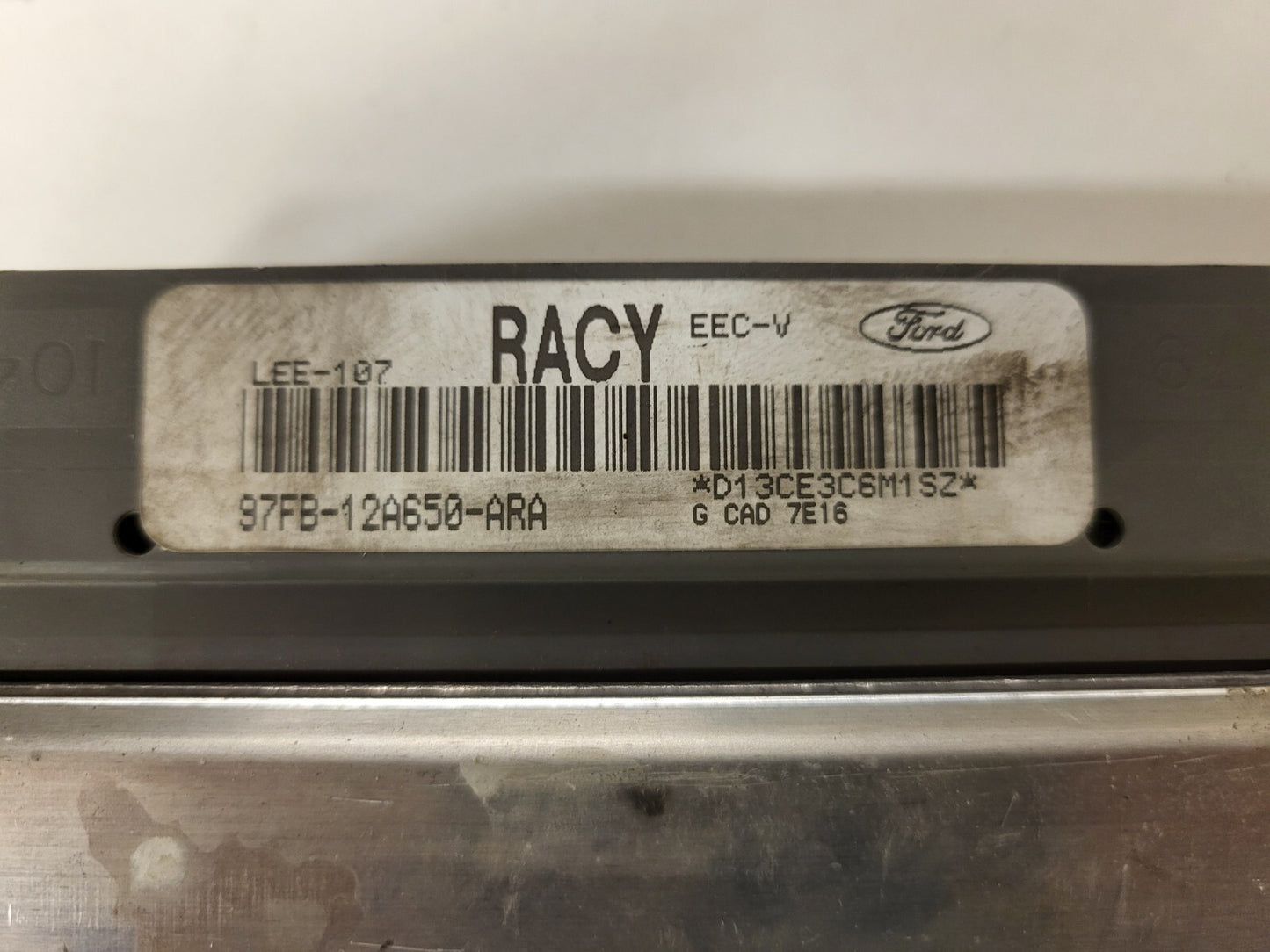 FORD ECU / 97FB-12A650-ARA / LEE-107 / RACY /  97FB12A650ARA 
