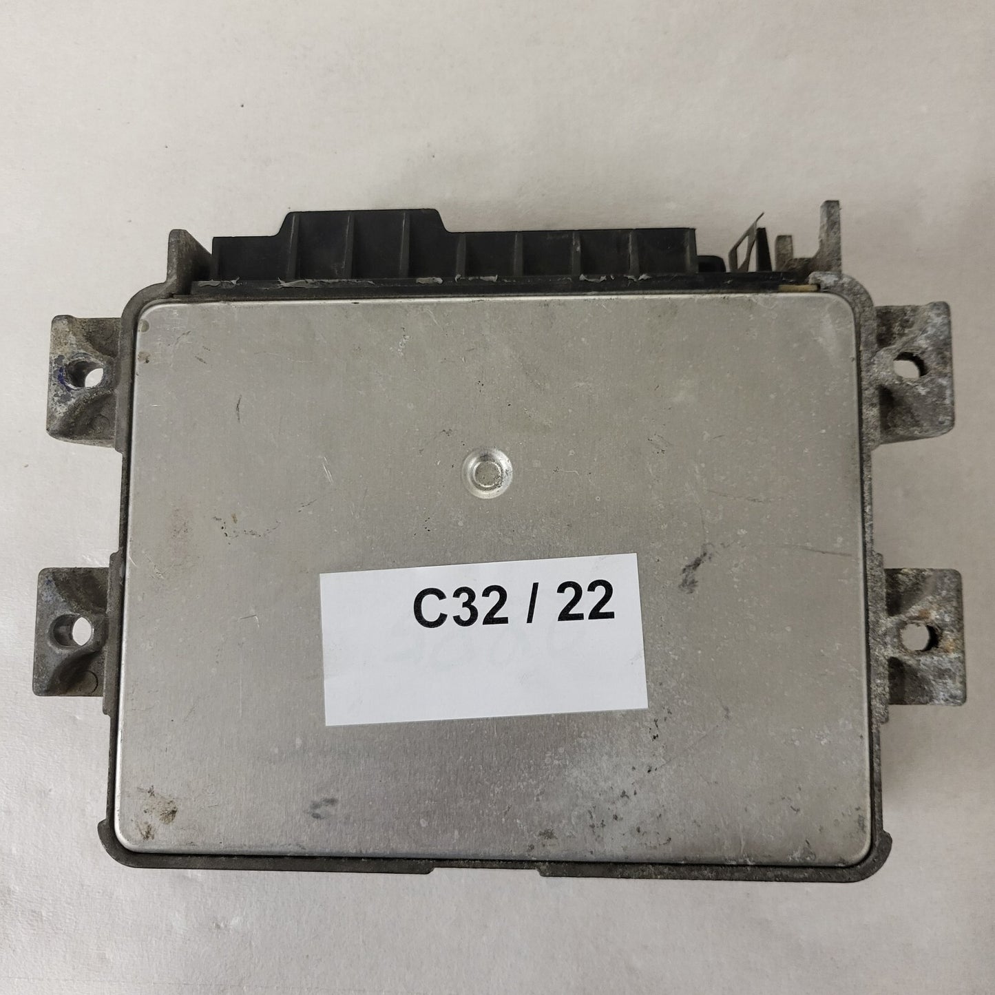 Renault ECU / 7700856784 / IAW 6R.20 / 7700865819 / 16085.074 / MAGNETI MARELLI