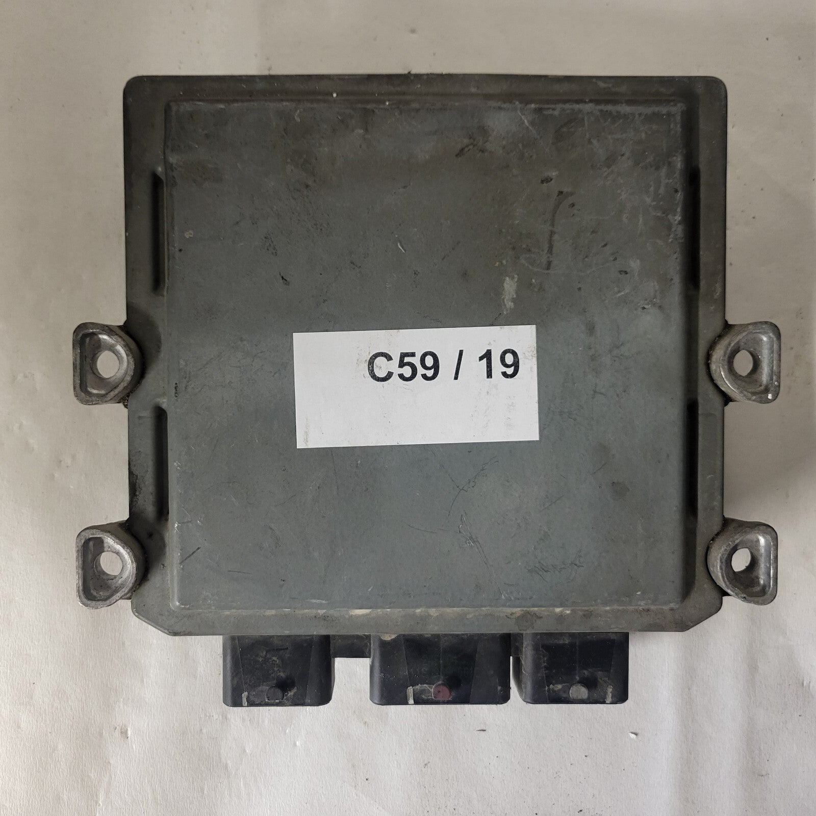 FORD FIESTA ECU / 3S61-12A650-LC / 5WS40140E-T / 5AYC / SID804 / J38A SIEMENS