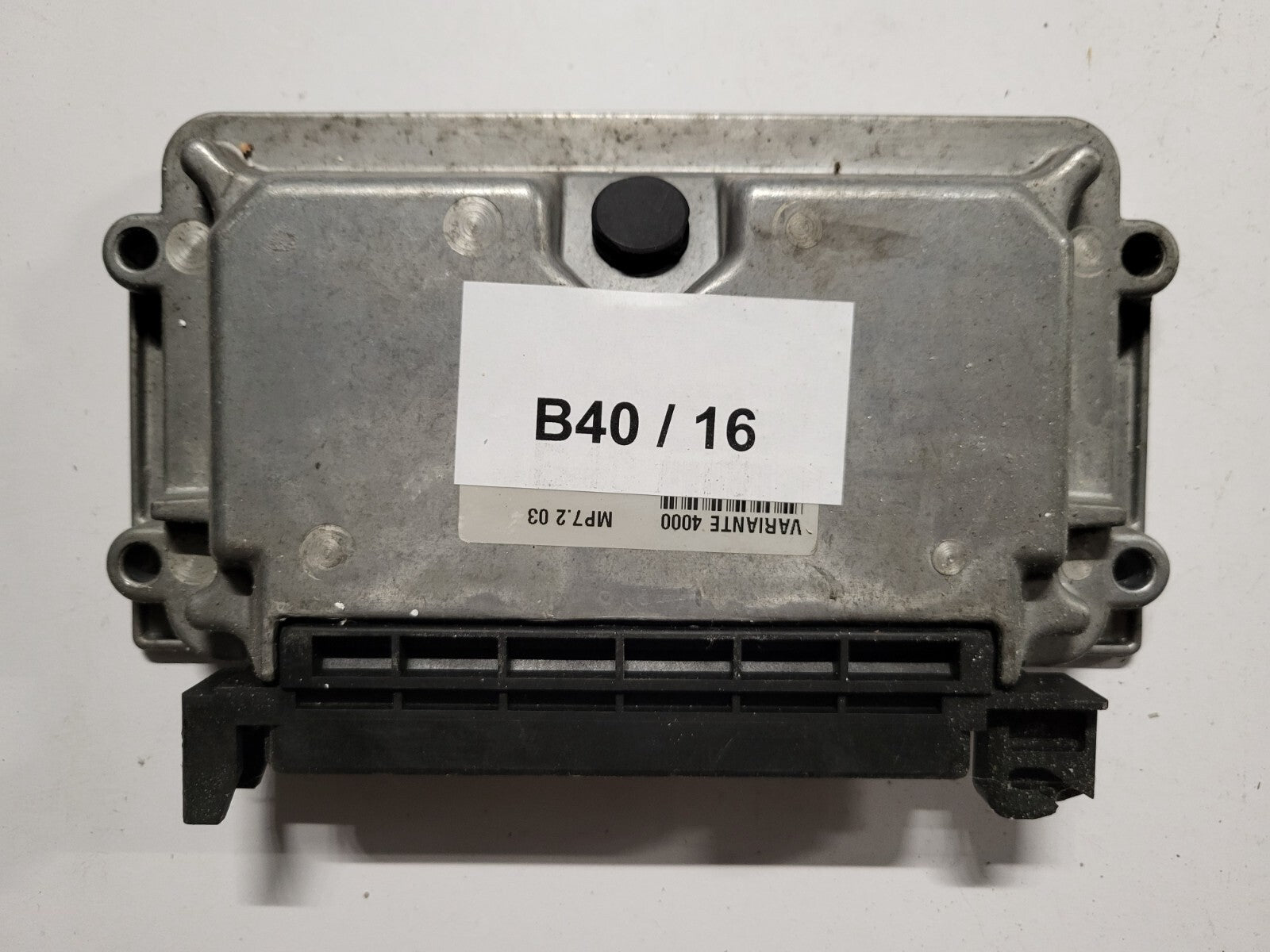 PEUGEOT 306 CITROEN XSARA ECU / 0261206214 / 9632693880 / MP7.2 / BOSCH