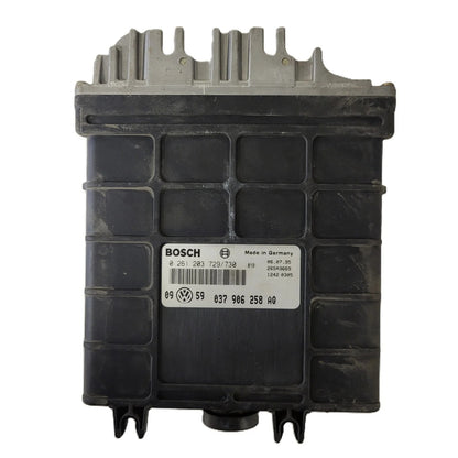 VW GOLF 3 ECU / 02161203729/730 / 037906258AQ / BOSCH