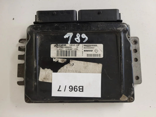 Renault ECU / S110138000 / 8200059086 / 8200044437 / S110138000C / SIEMENS