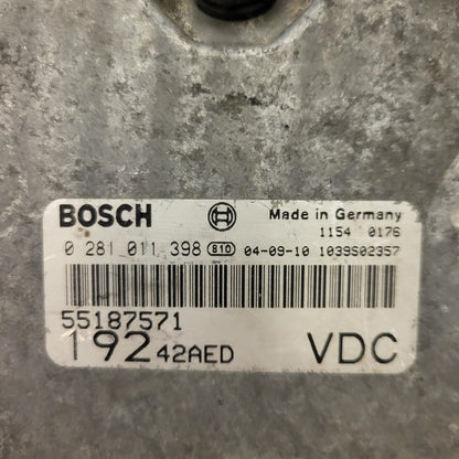 Fiat Stilo 1.9 JTD ECU / 0281011398 / 55187571 / 19242AED / 1039D02357 / BOSCH