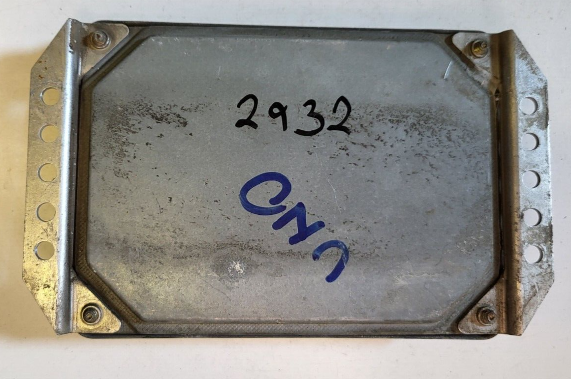 FIAT UNO ECU / 0261204822 / 00465208980 / BOSCH