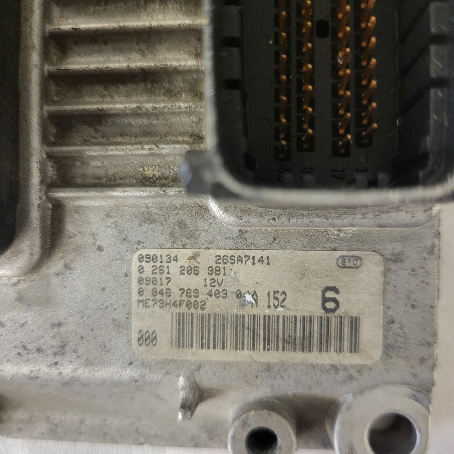 FIAT PUNTO 1.2 ECU / 0261206981 / 00467694030 / BOSCH
