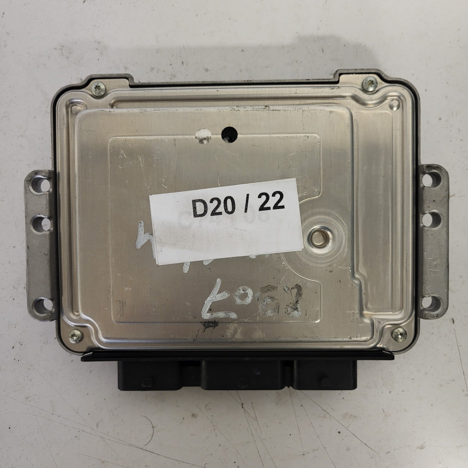 Peugeot Citroen ECU / 0281011863 / 9659342280 / EDC16C34 / 9653958980 