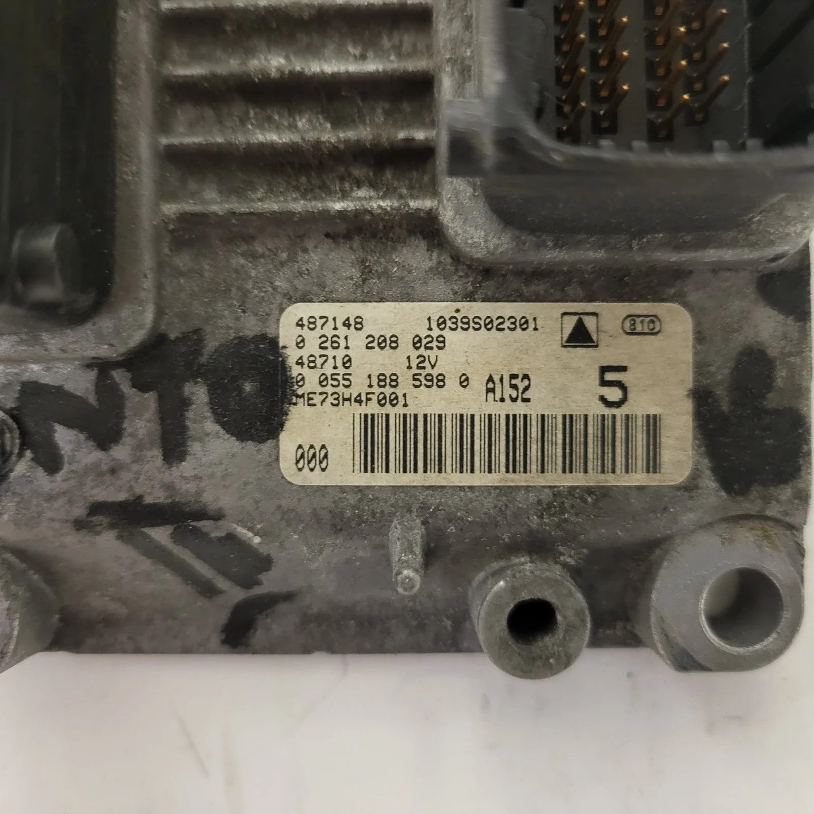 FIAT LANCIA ECU / 0261208029 / 00551885980 / ME73HP001 / ME73 / BOSCH