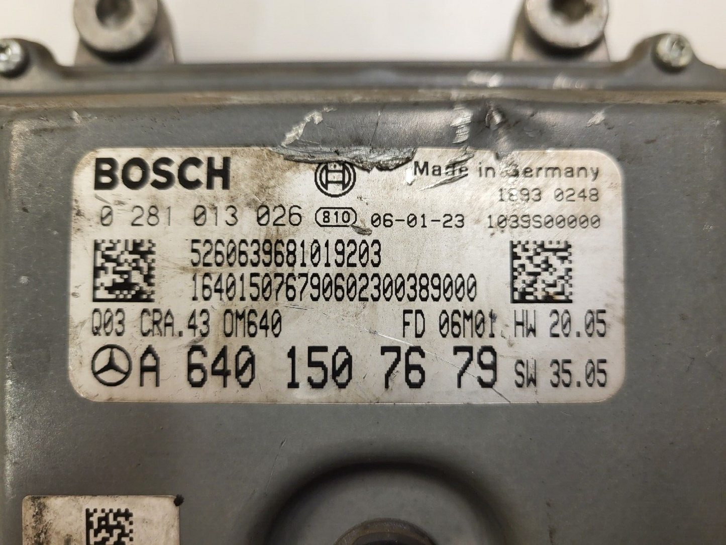 MERCEDES BENZ ECU / A6401507679 / 0281013026 / BOSCH