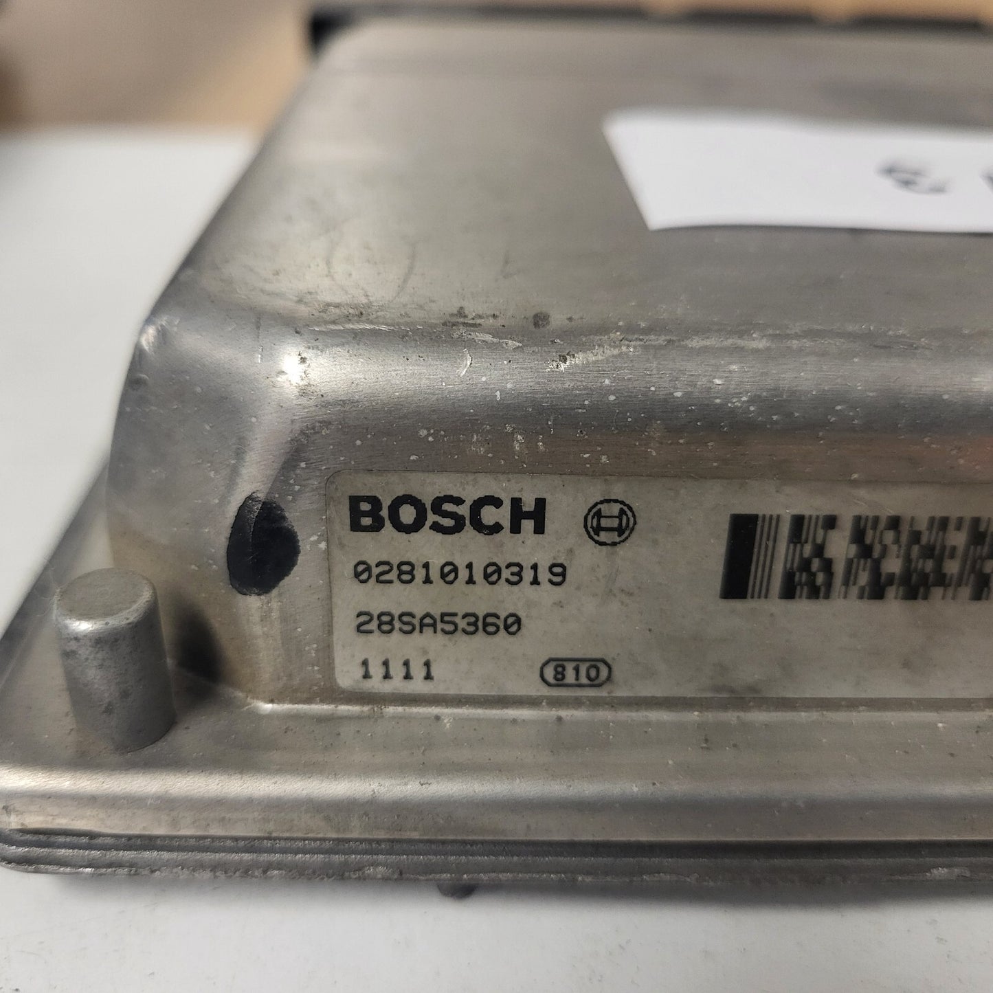 VOVLO V70 ECU / 0281010319 / 28SA5360 / BOSCH