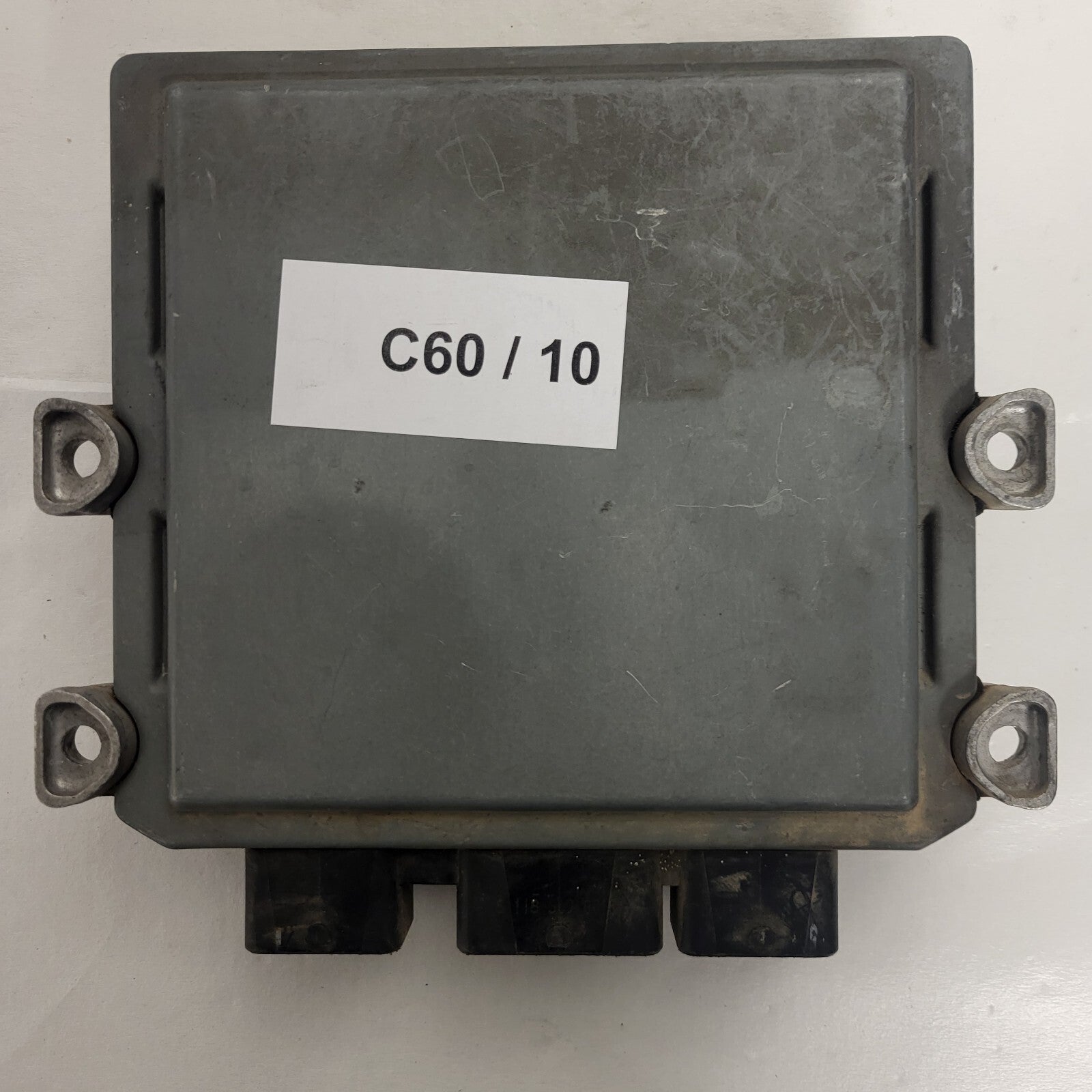 FORD FIESTA ECU / 3S61-12A650-LC / 5WS40140E-T / 5AYC / SID804 / J38A SIEMENS