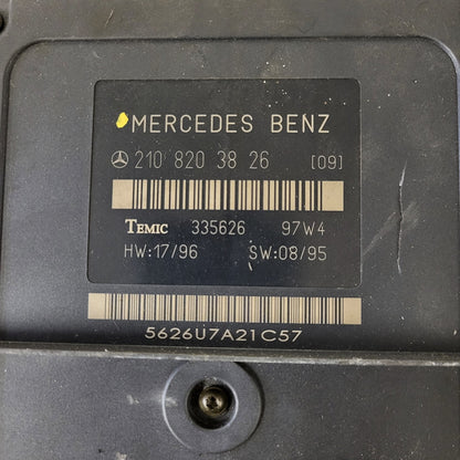 Mercedes W210 ECU / 2108203826 / 335626 / TEMIC