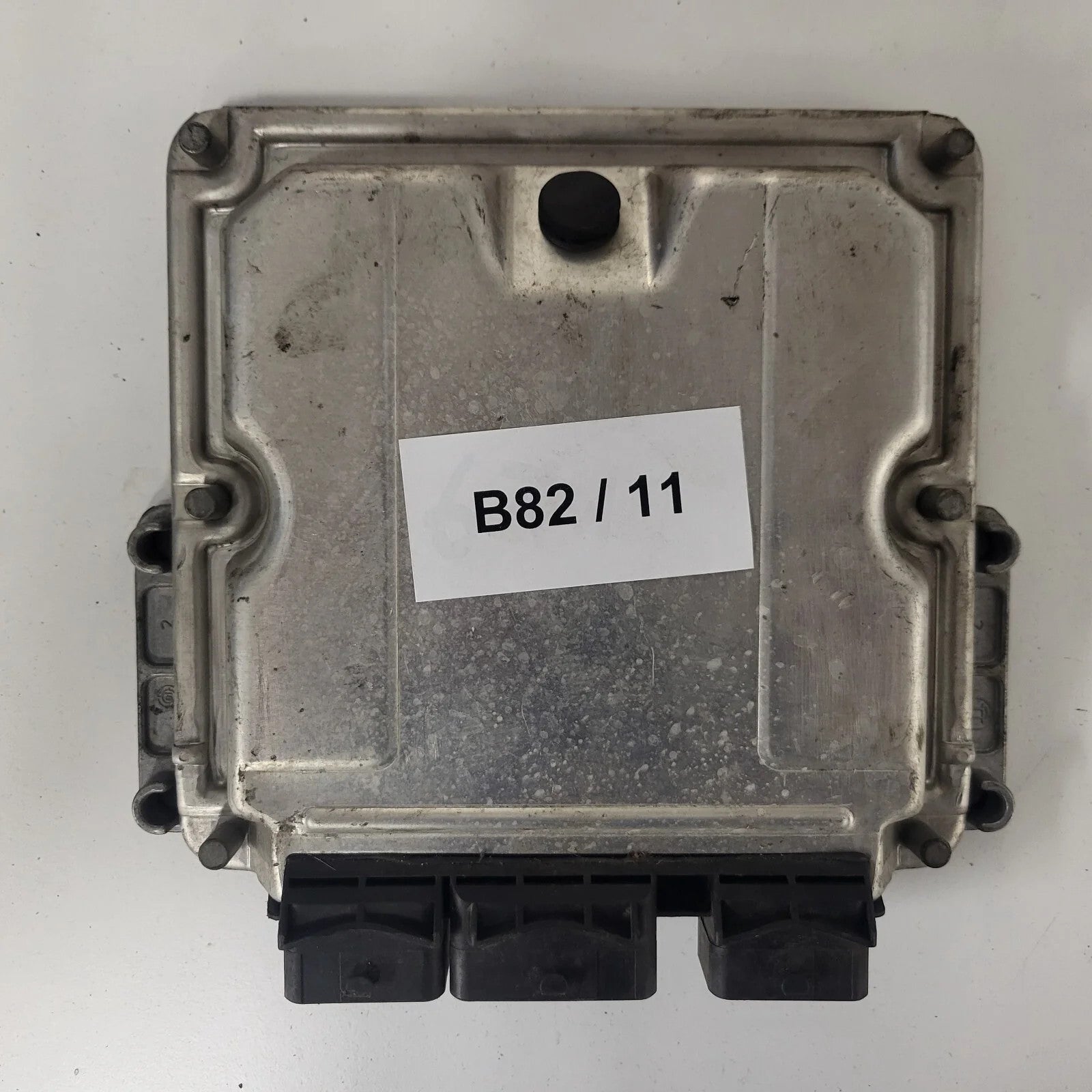 Fiat Peugeot Citroen ECU / 0281011031 / 9646719080 / EDC15C2 / BOSCH