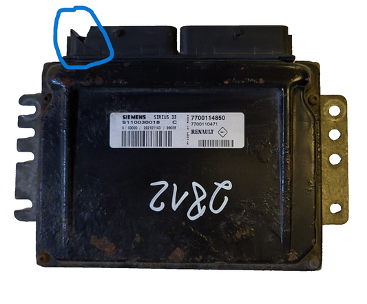 RENAULT ECU / S110030018 / 7700114850 / 7700110471 / S110030018C / SIEMENS