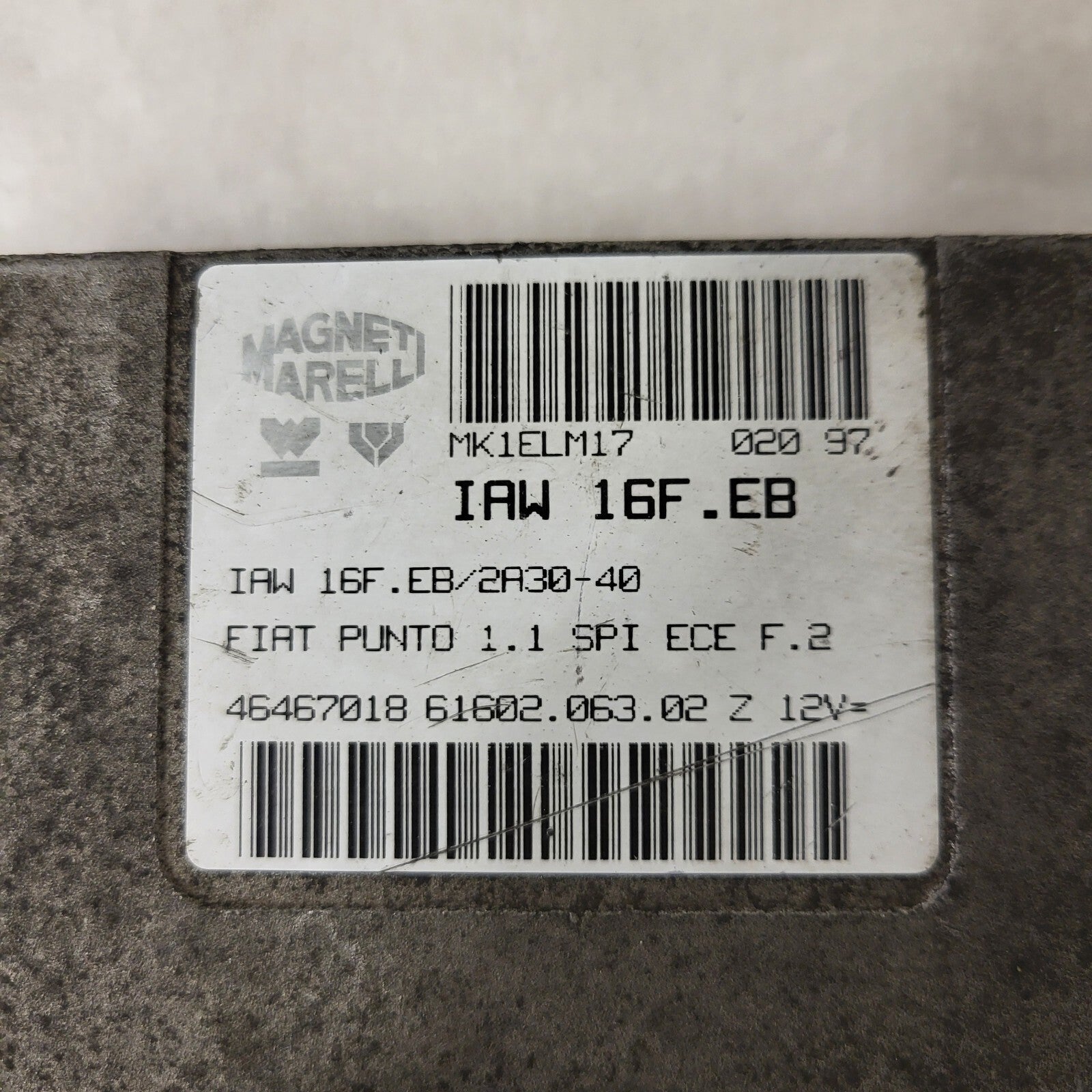 Fiat Punto 1.1 ECU / 46467018 / IAW 16F.EB / 61602.063.02 / MAGNETI MARELLI
