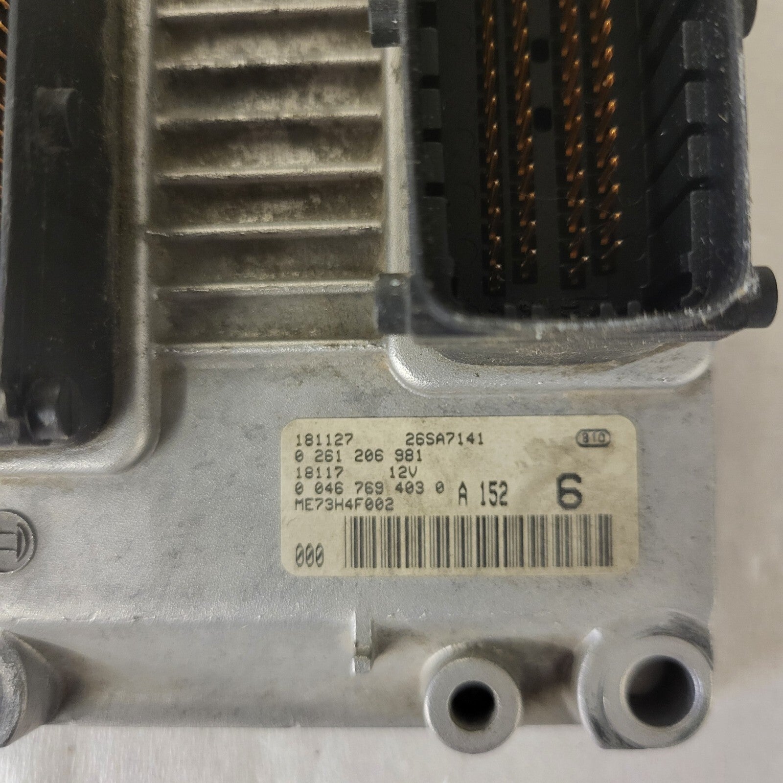 FIAT PUNTO 1.2 ECU / 0261206981 / 00467694030 / BOSCH
