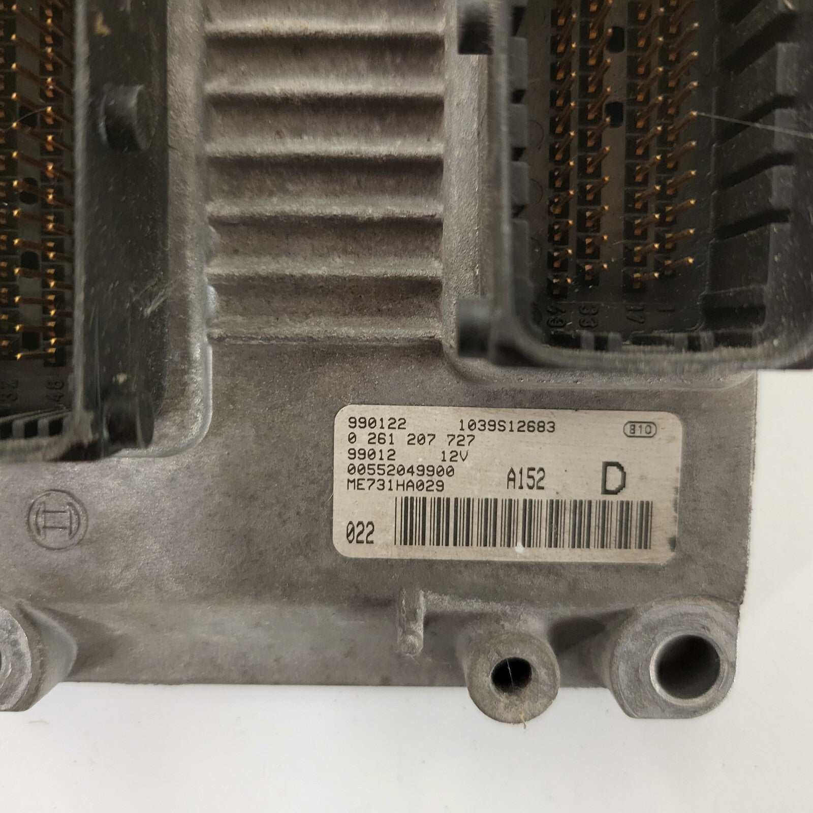 ALFA ROMEO 147 ECU / 0261207727 / 00552049900 / ME731HA029 / BOSCH