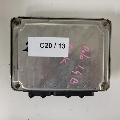 VW POLO ECU / 030906032BD / 0261206767 / 26SA0000 / BOSCH