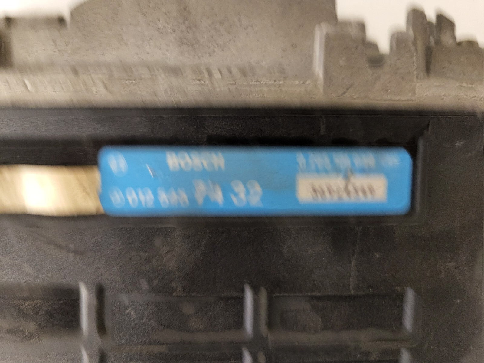 MERCEDES BENZ ABS ECU / 0125457432 / 0265101040 / BOSCH