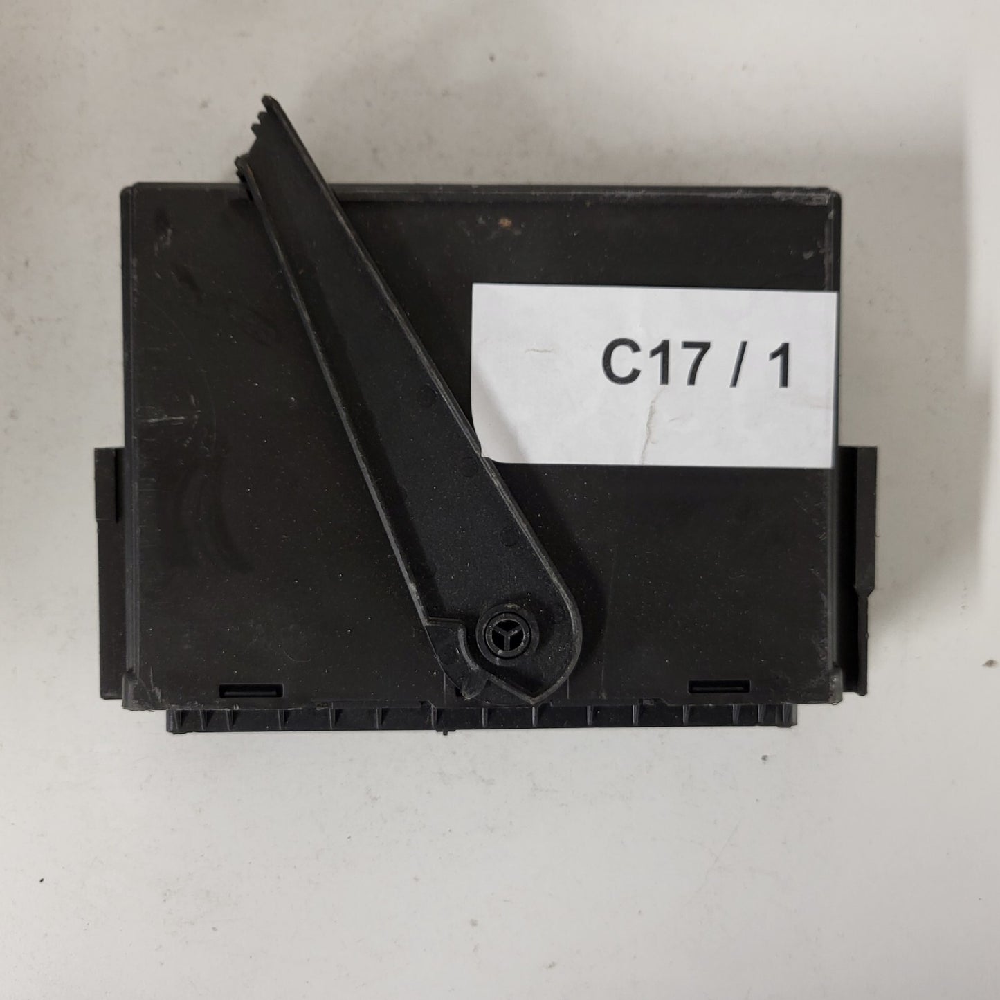 OPEL CORSA MERIVA ECU / 13247085 / 330518684 / 5WK48664G / SIEMENS