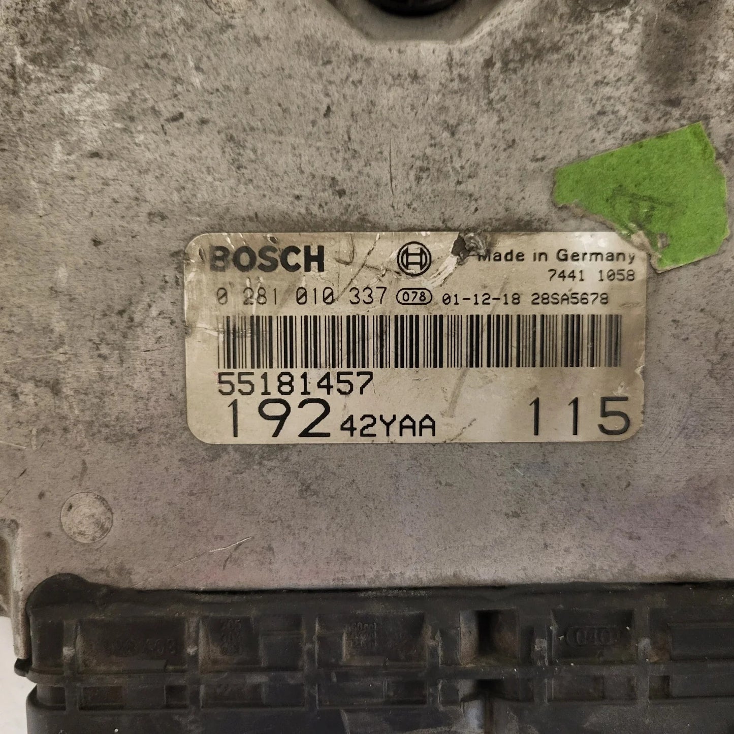 Fiat STILO ECU / 55181457 / 0281010337 / 19242YAA / BOSCH