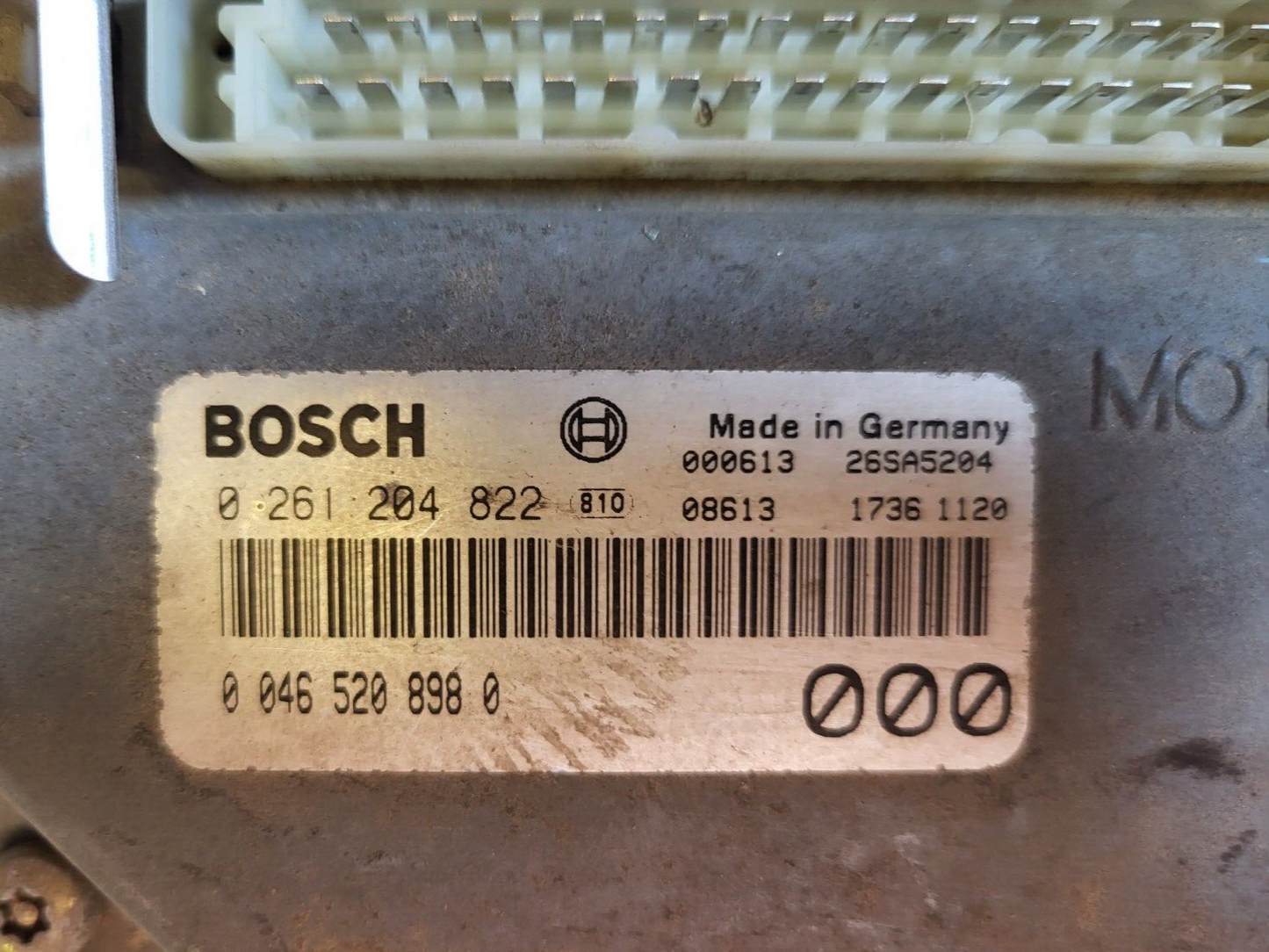 FIAT UNO ECU / 0261204822 / 00465208980 / BOSCH
