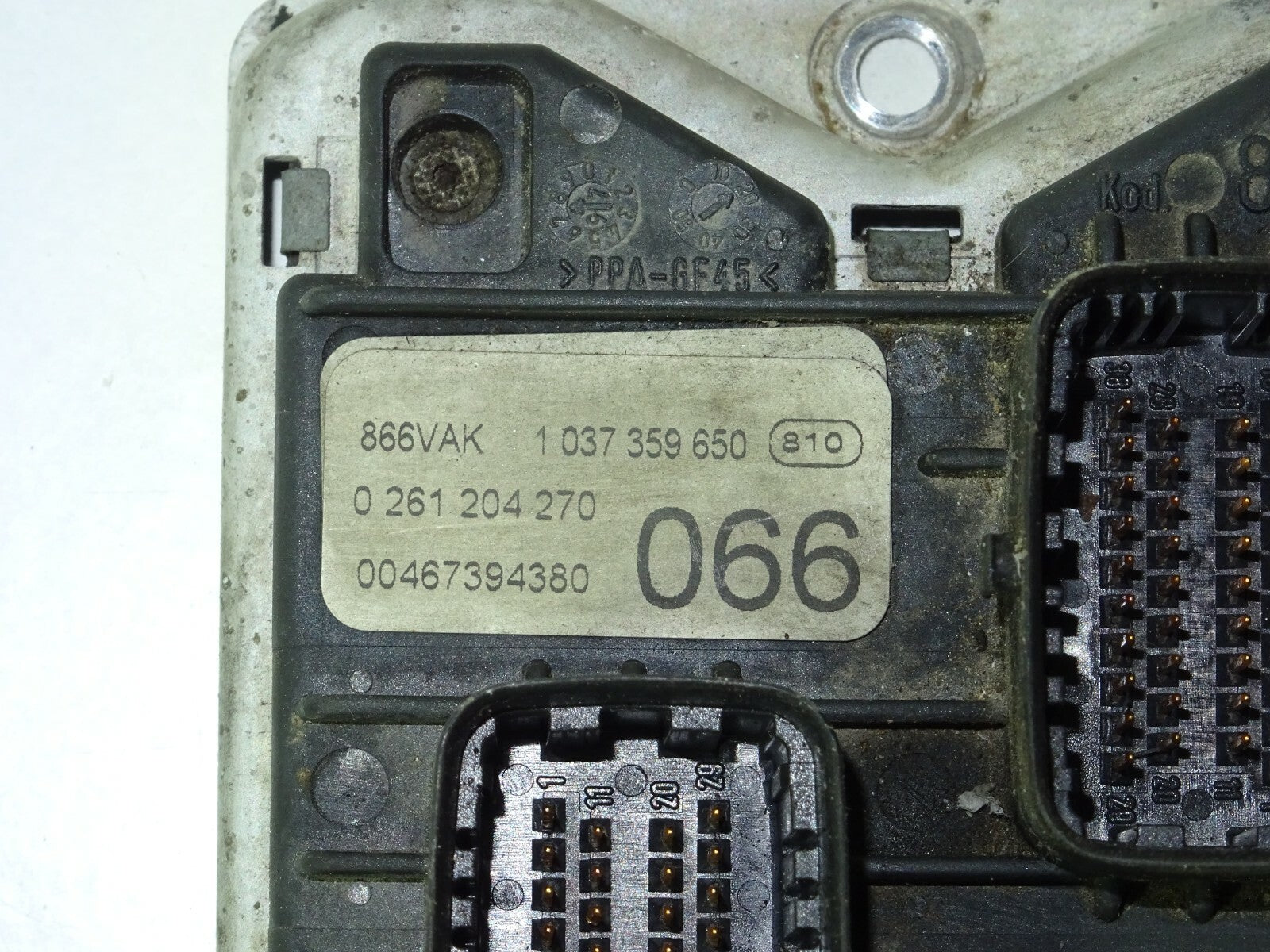 ALFA ROMEO 156 2.0 TS ECU 0261204270 / 1037359650 / 866VAK / 00467394380
